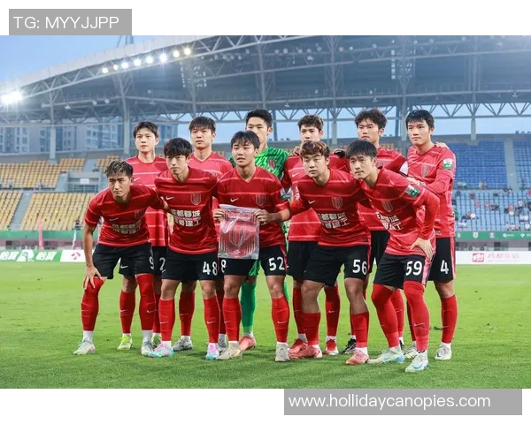 足球纪实：记录成都足球队的成长故事_1